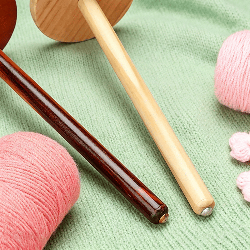 🧶 Magnetic Levitating Yarn Holder – Natural Wooden Rotating Yarn Stand for Knitting & Crochet